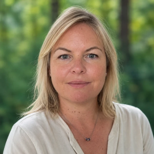 Jo Brown