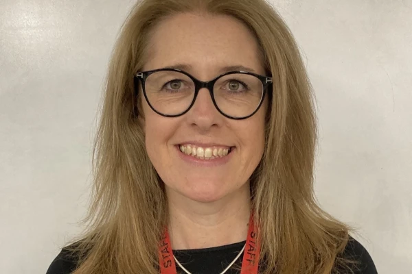 Jo Sutcliffe - W